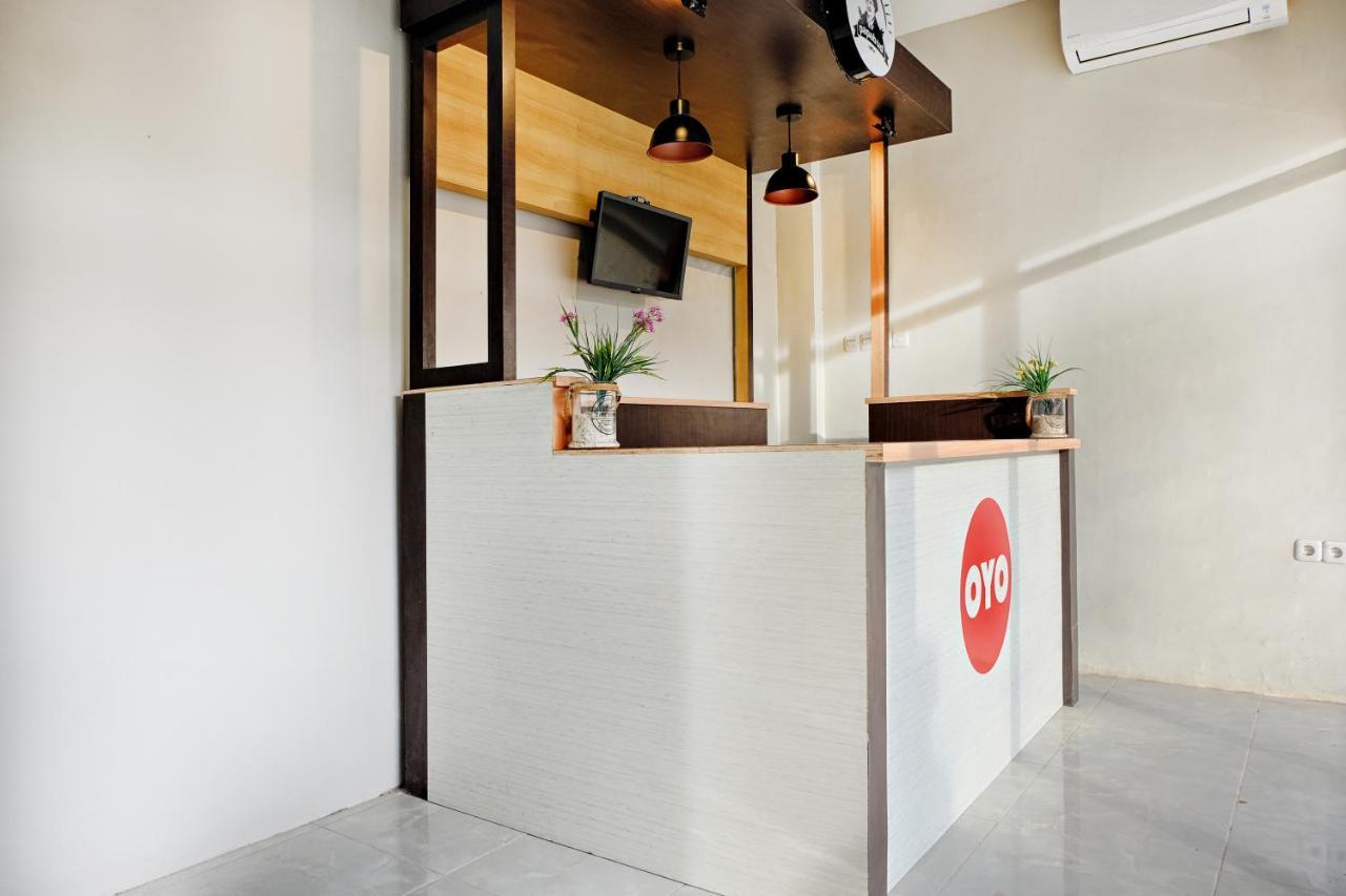 Super Oyo 2756 Anata Hotell Makassar Exteriör bild