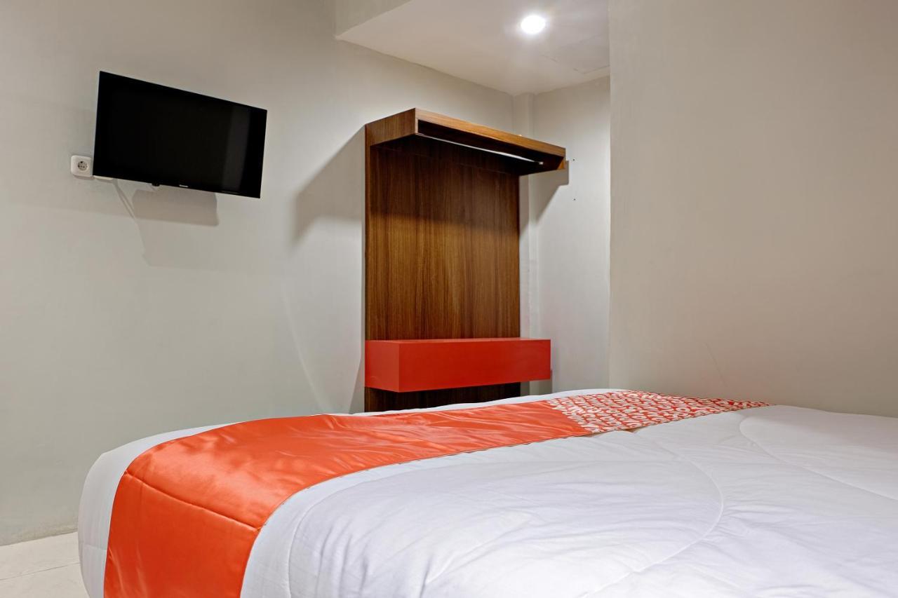 Super Oyo 2756 Anata Hotell Makassar Exteriör bild