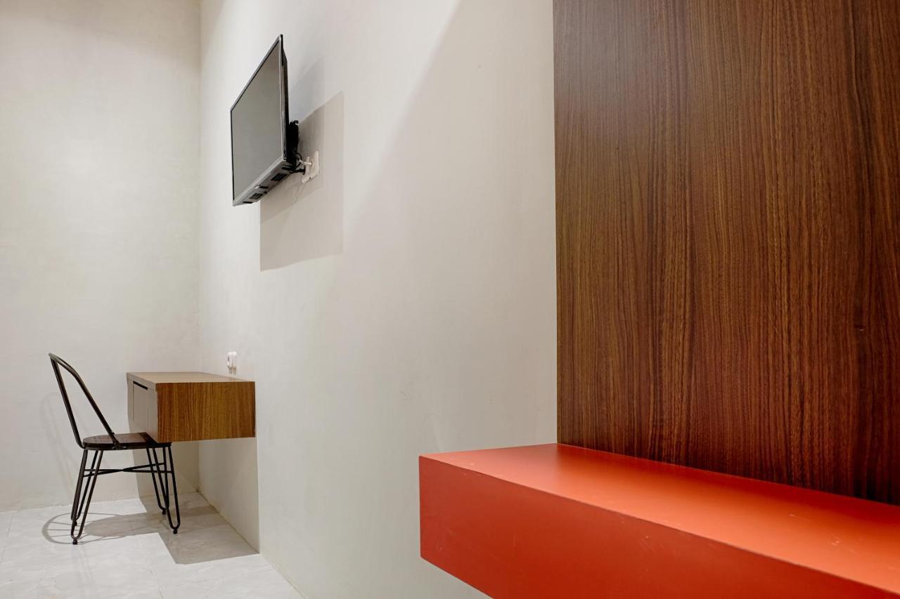 Super Oyo 2756 Anata Hotell Makassar Exteriör bild