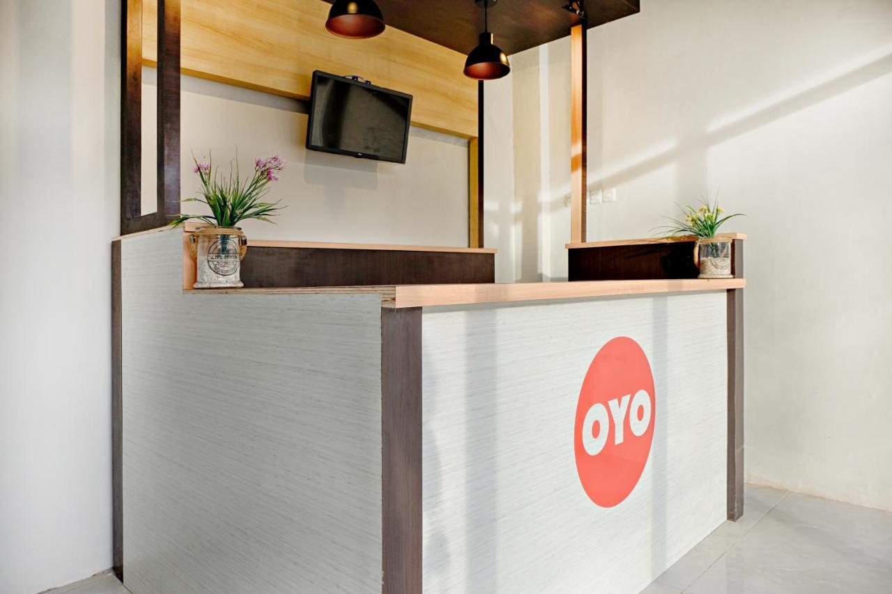 Super Oyo 2756 Anata Hotell Makassar Exteriör bild