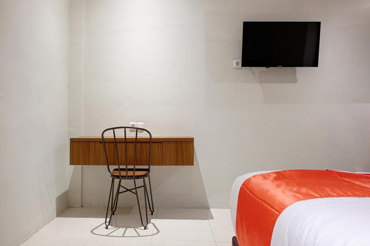 Super Oyo 2756 Anata Hotell Makassar Exteriör bild