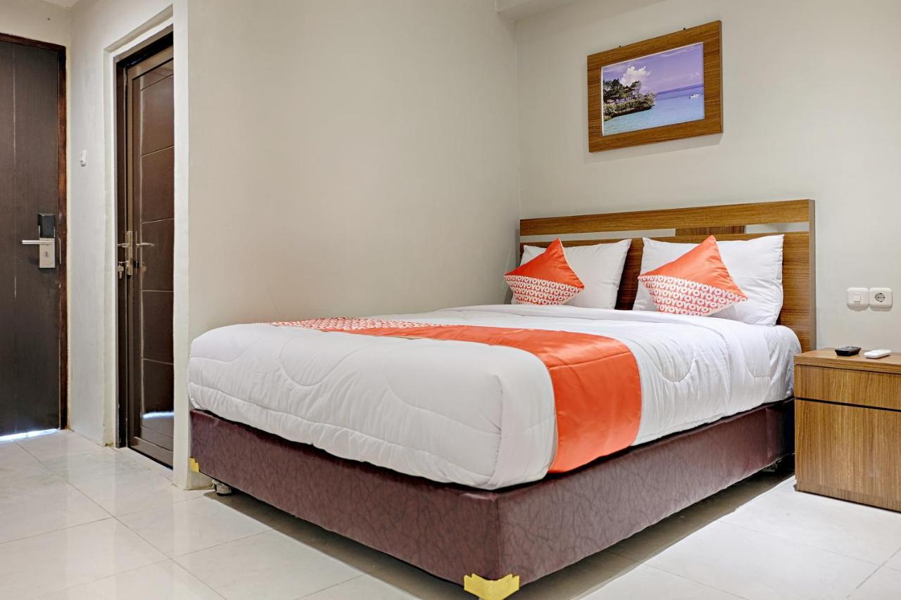 Super Oyo 2756 Anata Hotell Makassar Exteriör bild